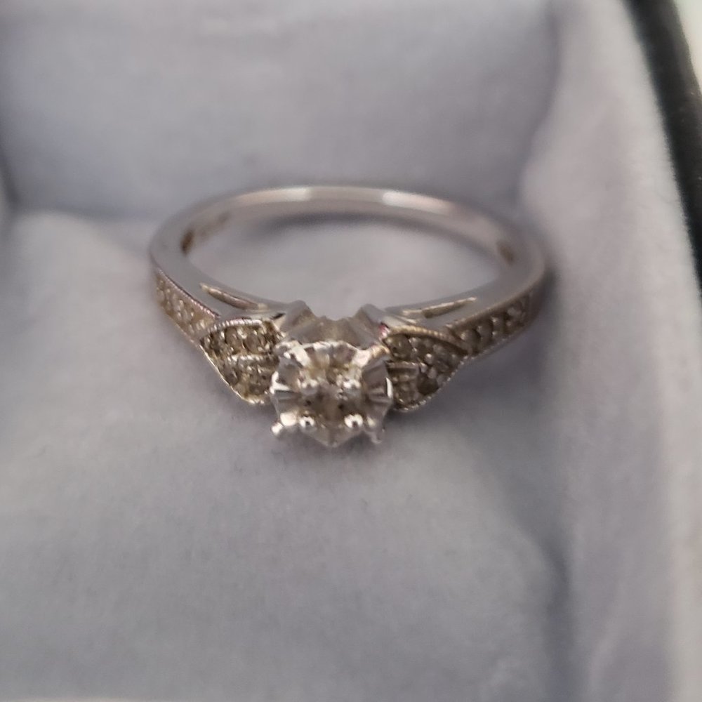 Diamond ring
